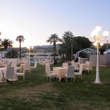 Club Hotel Kennedy روشيلا لونيكا المظهر الخارجي الصورة