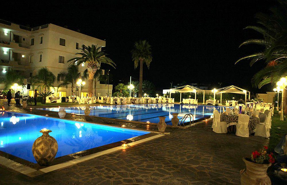Club Hotel Kennedy روشيلا لونيكا المظهر الخارجي الصورة