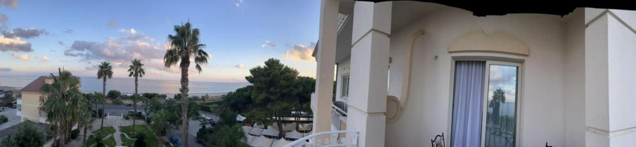 Club Hotel Kennedy روشيلا لونيكا المظهر الخارجي الصورة